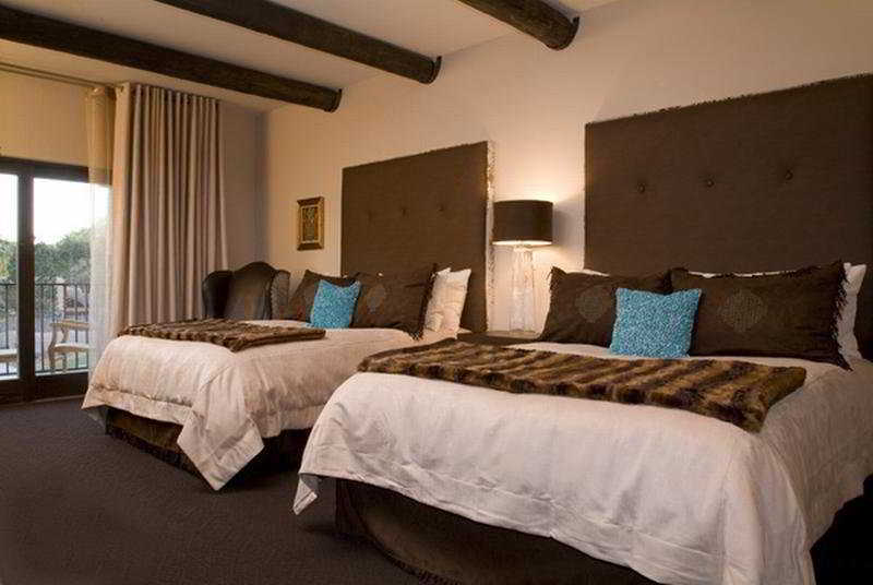 El Monte Sagrado Resort & Spa Таос Номер фото